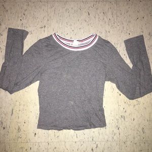 Long sleeve grey cropped tee